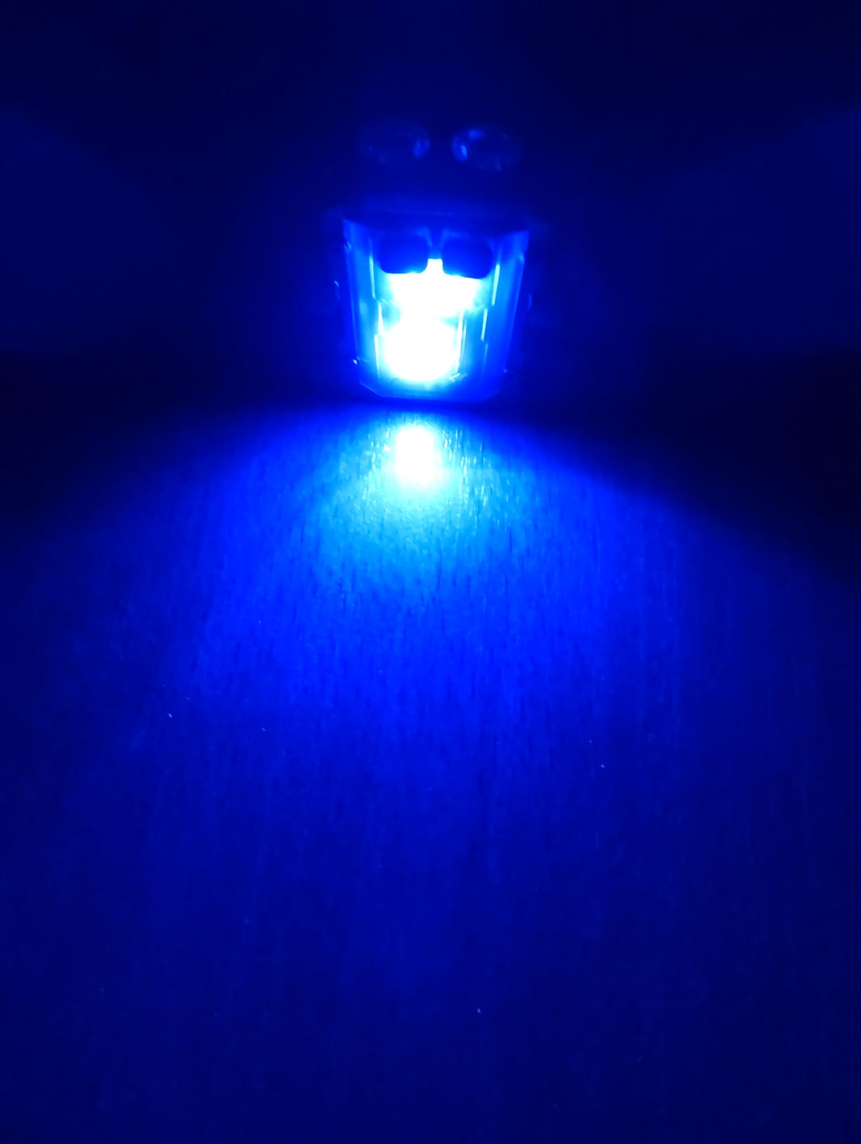 Cliente con su Linterna BlastBeam
